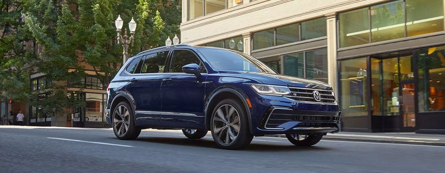 Volkswagen Tiguan at Molle Volkswagen in Kansas City