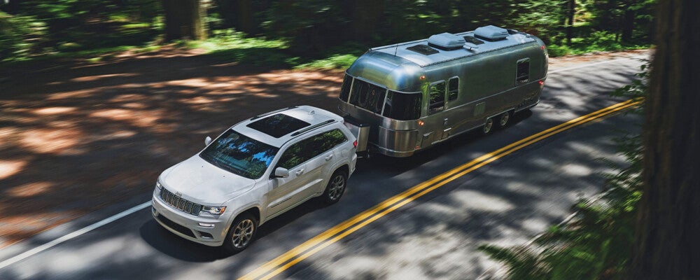 2021 Jeep Grand Cherokee Towing Trailer