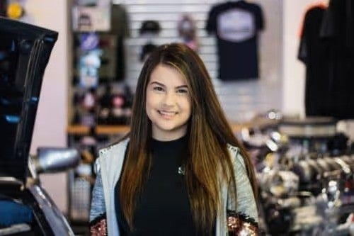 Young_woman_with_long_brown_hair