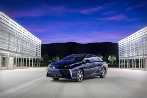 2016_Toyota_Fuel_Cell_Vehicle_002_63920_42747_low
