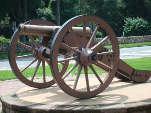revolutionary-183255_640