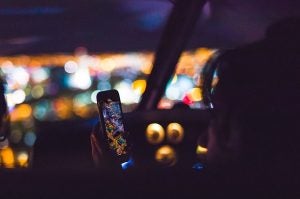 mobile-1209058_640