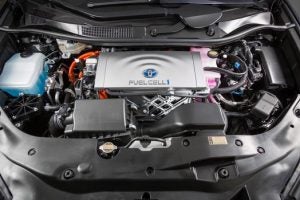 2016_Toyota_Fuel_Cell_Vehicle_009_63941_42747_low