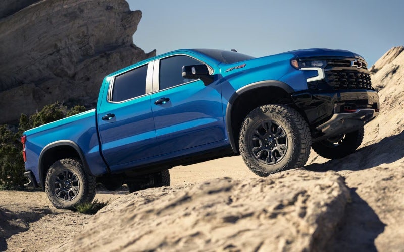 How the 2026 Silverado 1500 Durabed and Multi-Flex Tailgate streamline daily work around Fort Benton, MT