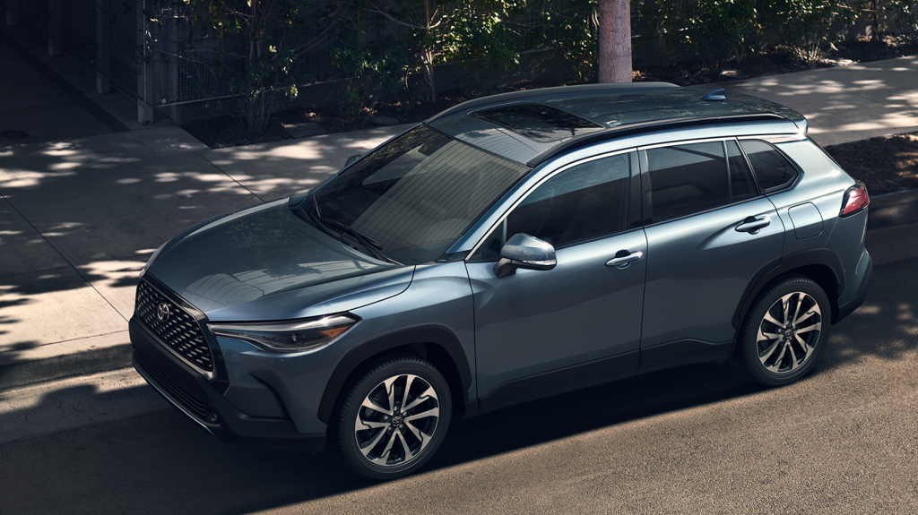 Corolla Cross exterior | Peruzzi Toyota