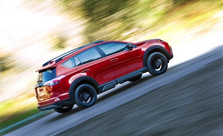 2018-Toyota-RAV4-Driving