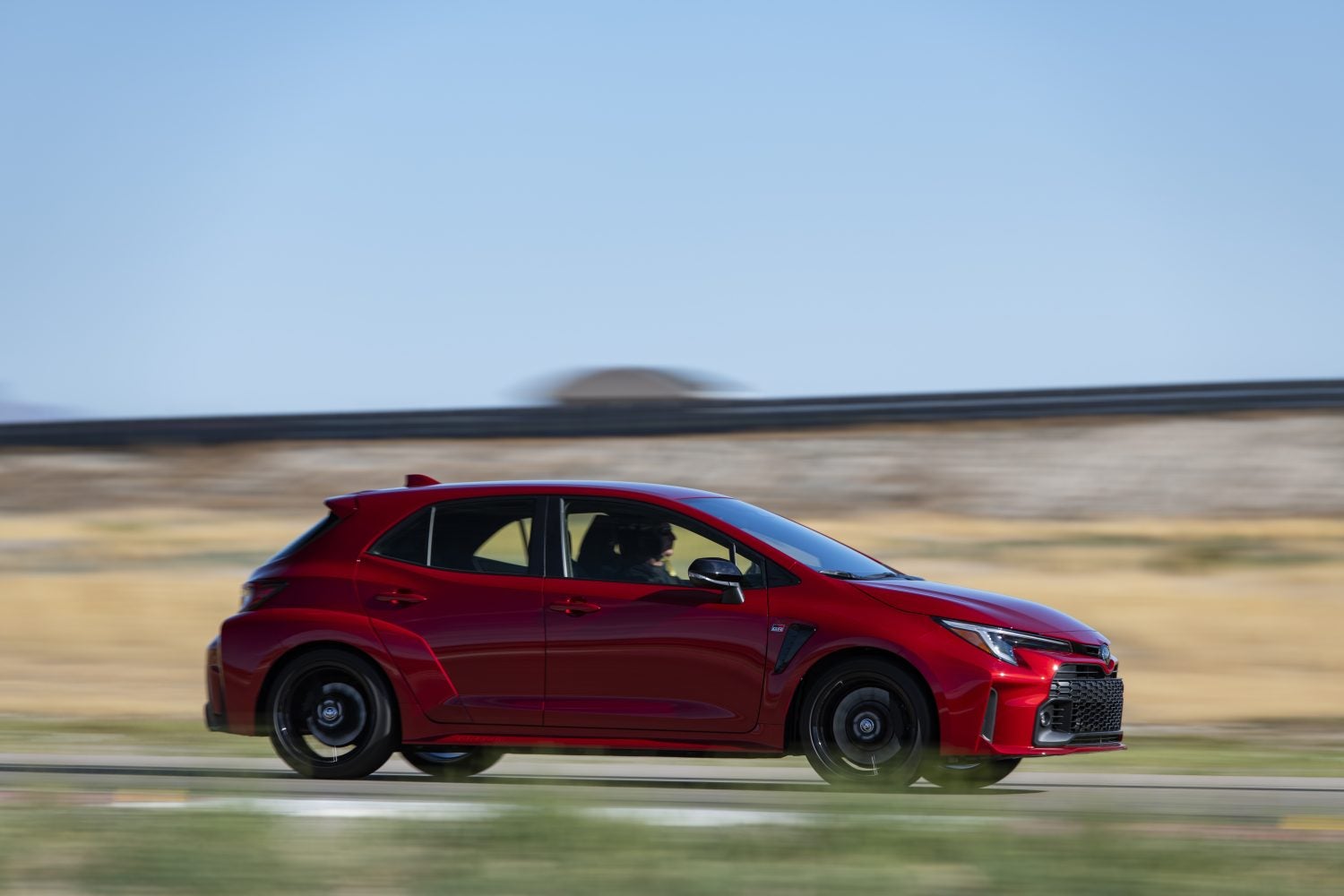 2023_GR_Corolla_Core_SupersonicRed_020-1500x1000