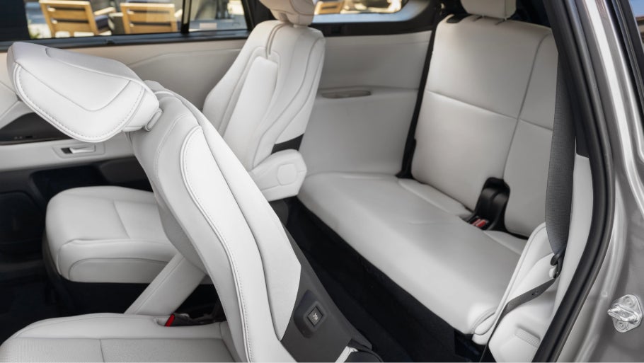 2027 Toyota Highlander Interior Seating