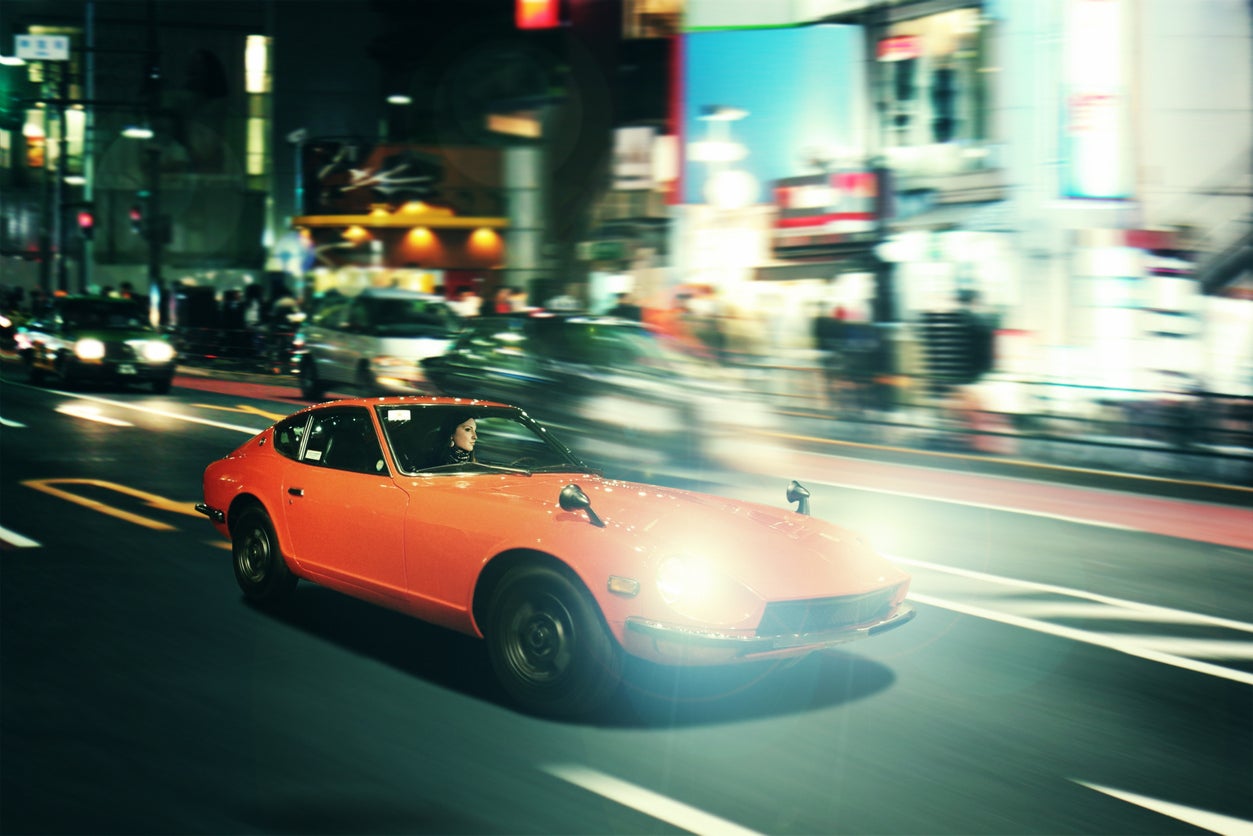 Tokyo nightrace in an oldtimer sportscar