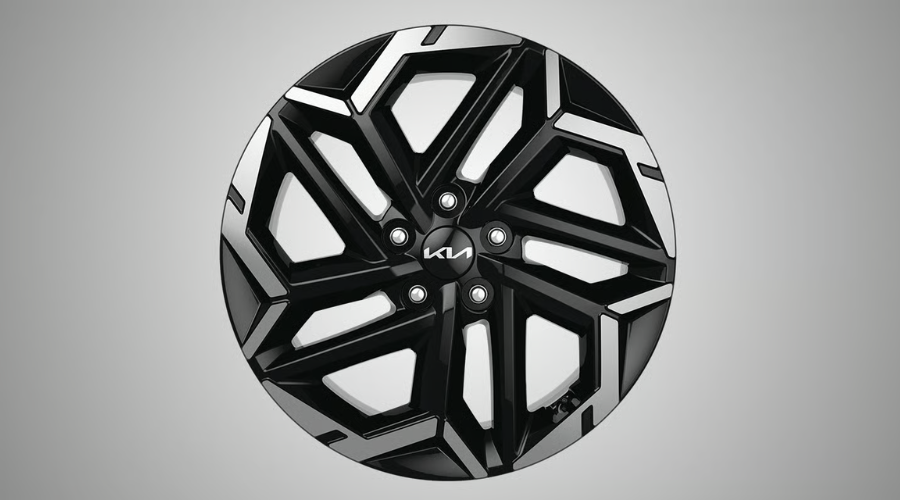 2026 Kia Carnival wheel rims Classic Kia in Waukegan, IL