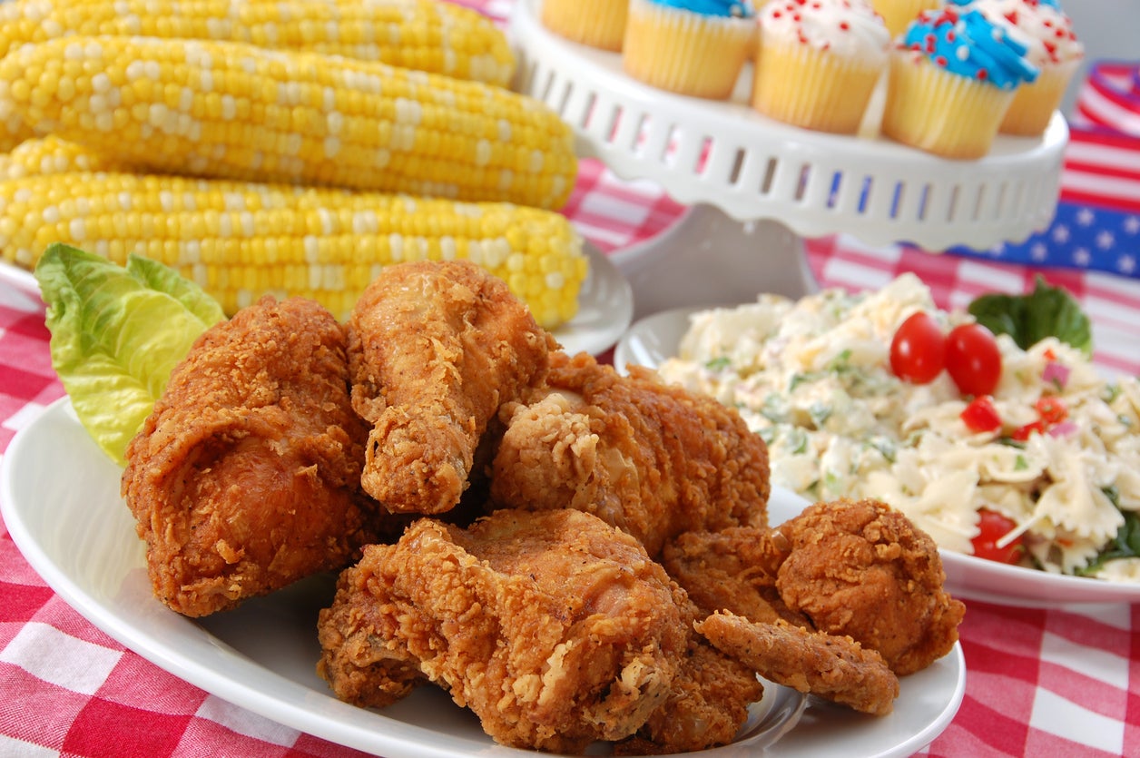 Fourth of July Picnic with chicken, corn and cupcakes