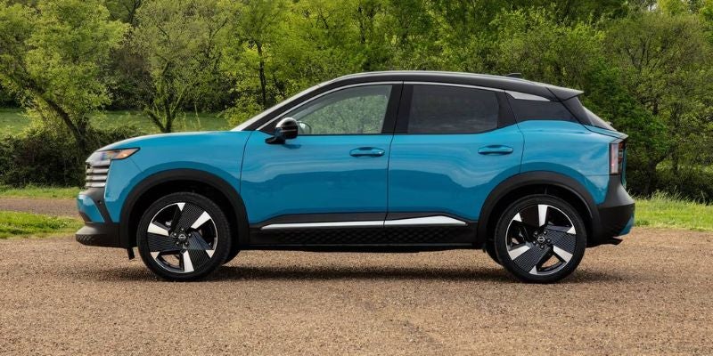 2025 Nissan Kicks design