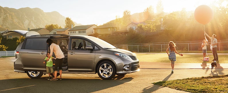 photo of toyota sienna near eau claire