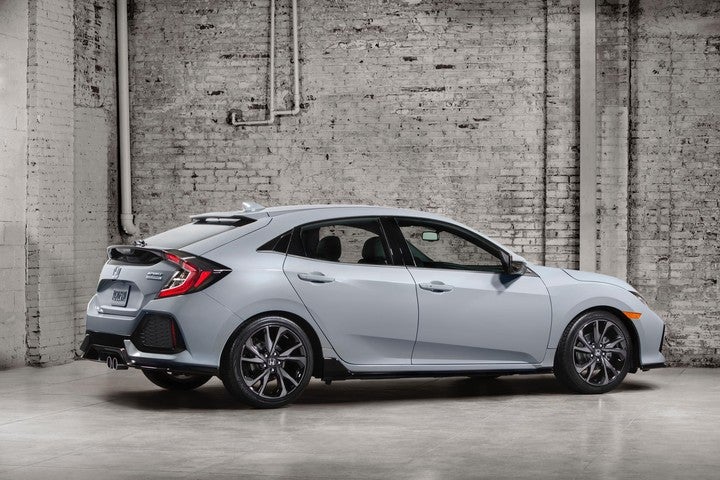 2017_Honda_Civic_Hatchback_Debut_Photo_8.15.16_FINAL