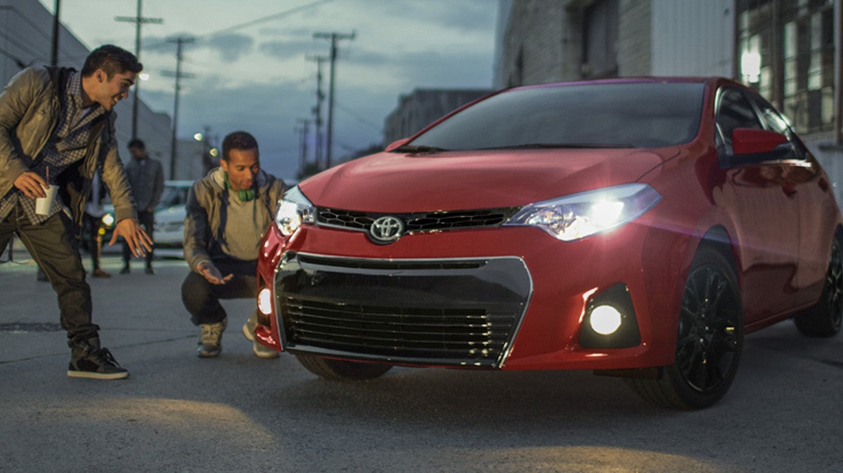 DELLA Toyota