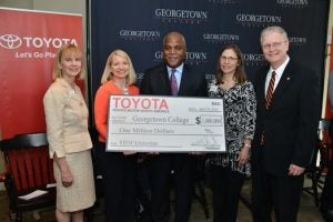 TMMK_Georgetown_College_6647146C9E9F0D6F587C5CE7D07D1202F68D7199_low