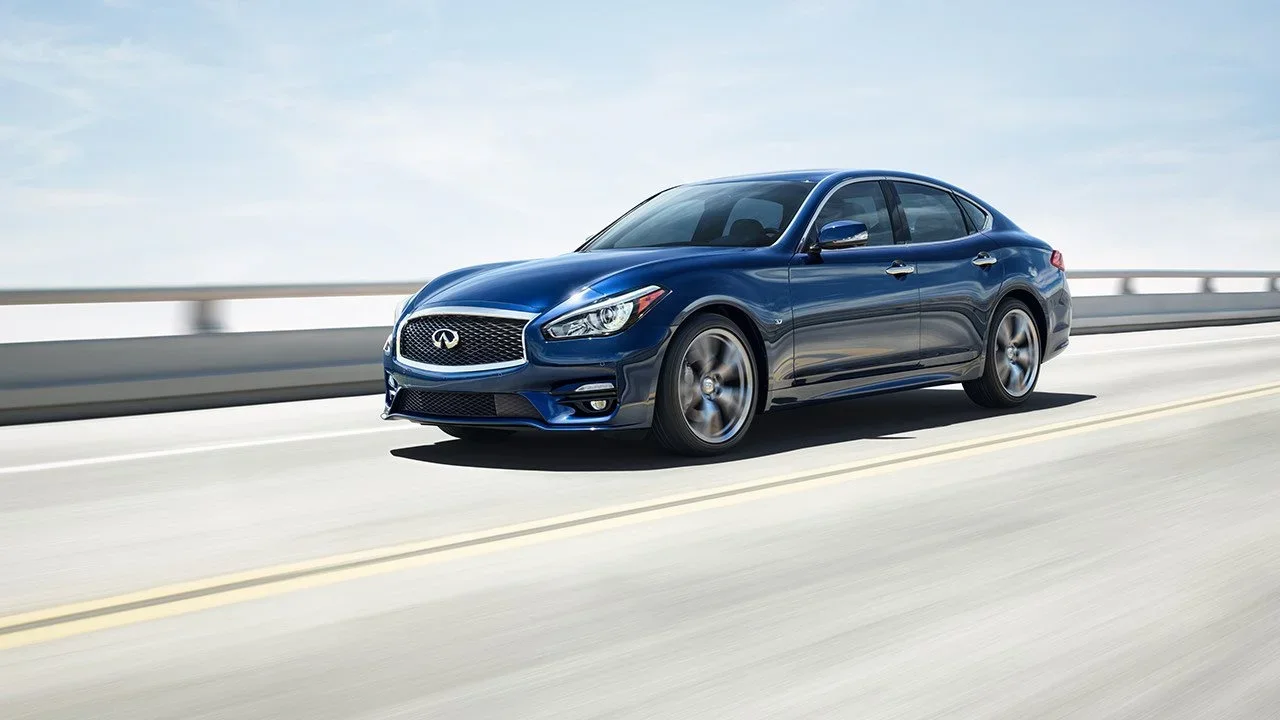 2017 INFINITI Q70