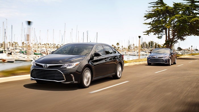2017-Toyota-Avalon-Limited-Hybrid-Limited