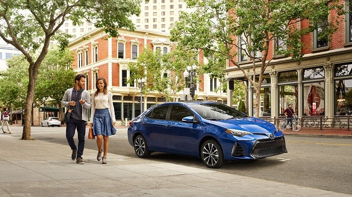 2018-toyota-corolla-blue