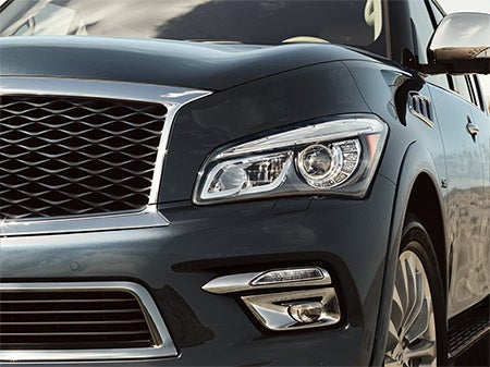 INFINITI Mobility Assist QX80 Detail
