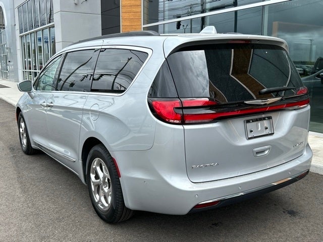 used 2022 Chrysler Pacifica car, priced at $39,588