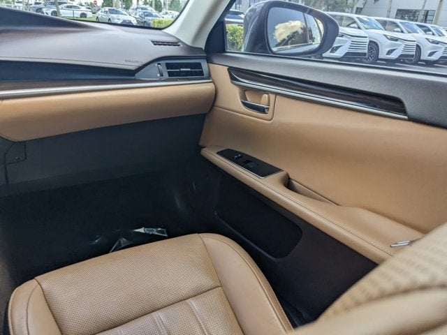 used 2018 Lexus ES car, priced at $29,822