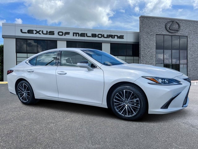 used 2022 Lexus ES car, priced at $43,884