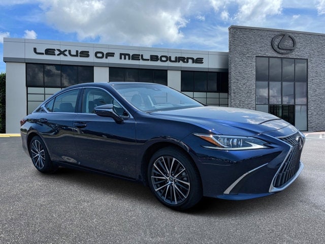 used 2022 Lexus ES car, priced at $43,884